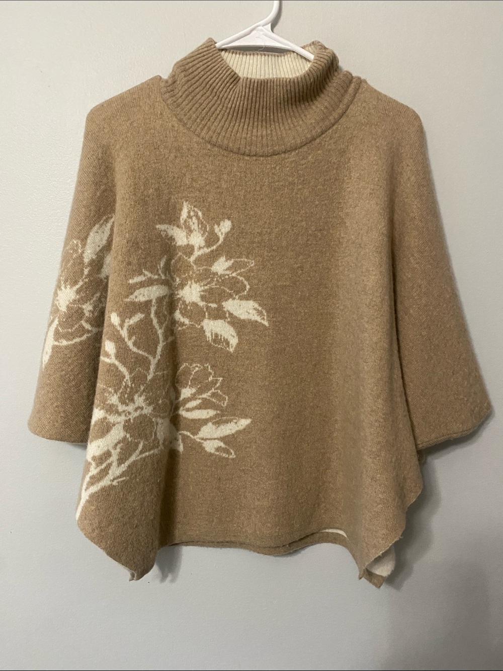 NOTE DI ANITA Made in Italy Camel Floral Knit Poncho Sweater Womans OS Fits Most